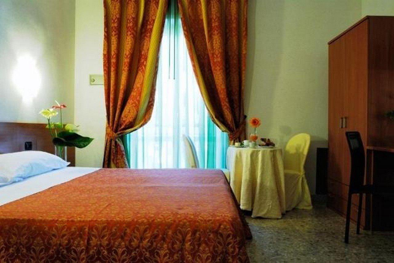Hotel Villa Giusy Castellaneta Marina Buitenkant foto